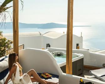 Amaze Suites - Imerovigli - Balcón