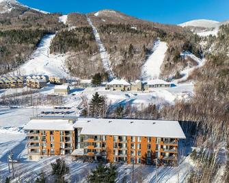 Les Appartements du Massif de Charlevoix - Petite-Rivière - Building