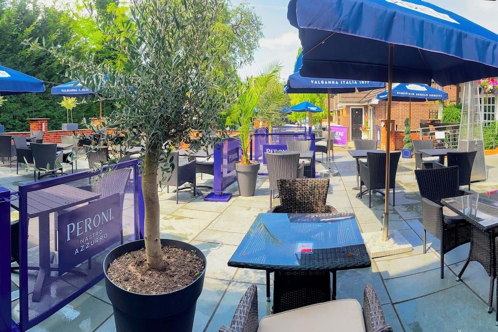 The Littleover Lodge Hotel - דרבי - פטיו