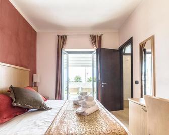 Hotel Tenda Rossa - Marina di Carrara - Habitación
