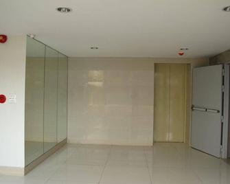 Utd Apartments Sukhumvit Hotel & Residence - Bangkok - Corridoio