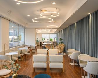 Melia Lisboa Oriente Hotel - Lisbon - Lounge