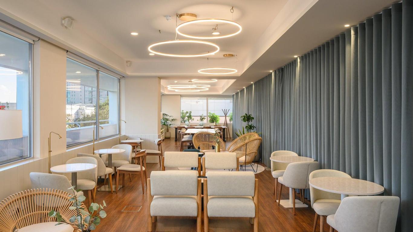 Melia Lisboa Oriente Hotel