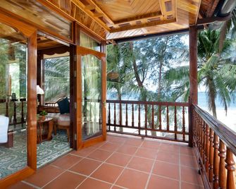 Coco Palm Beach Resort - Phu Quoc - Balcón