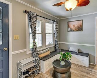 Shop, Dine, Walk to Houghton Lake! Family Getaway - Prudenville