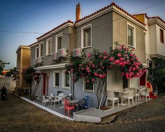 Tay Pansiyon - Bozcaada