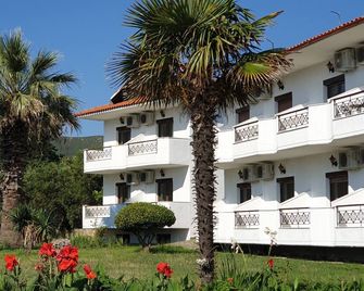Hotel Ermioni - Kalamitsi - Edificio