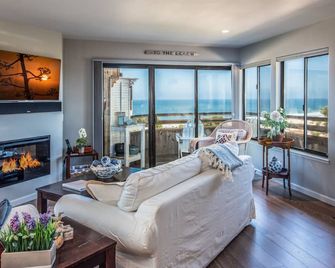 3740 Sanctuary in the Dunes ~ Oceanfront, Pools - Monterrey - Sala de estar