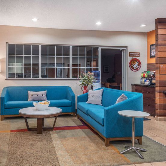 Lobby view of AmericInn by Wyndham Duluth