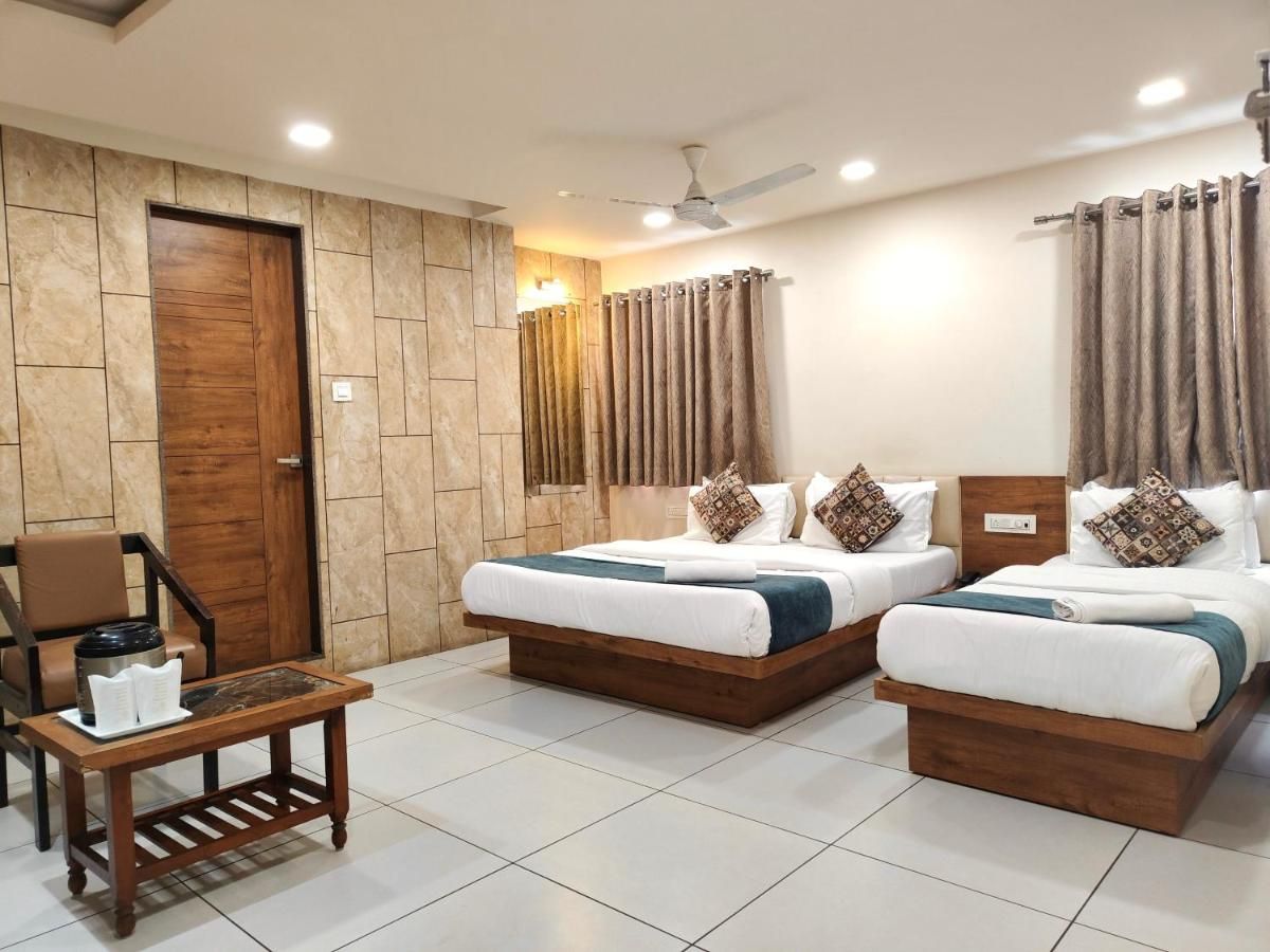 Hotel Kinara thumbnail 3