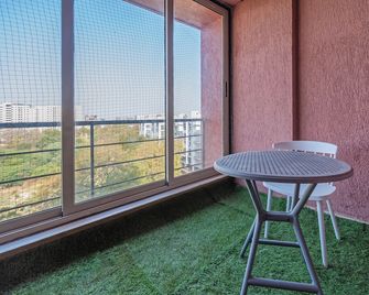 Treebo Arizona - Gandhinagar - Balkon