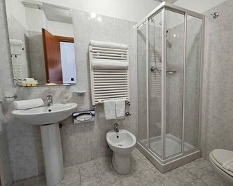 Gh Hotel - Piazza Armerina - Badrum