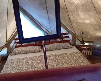 Glamping C Selva Tenda Quercia - Porlezza - Slaapkamer