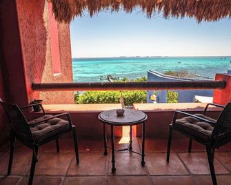 Casa de los Sueños Hotel Boutique - איסלה מוחרס - מרפסת