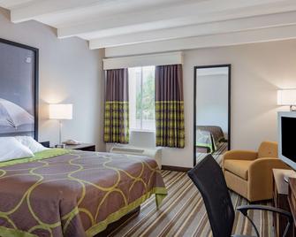 Super 8 by Wyndham Melbourne - מלבורן - חדר שינה