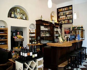 Hotel Kapelle Bed & Breakfast - Bad Liebenstein - Bar