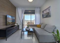 Melony Apartment - Eilat - Living room