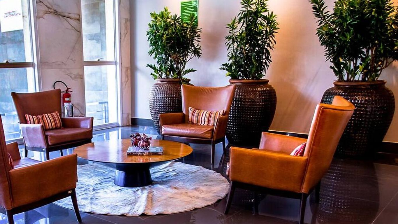 Fratele Business Hotel