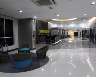 manila sea view homes 21 - Manila - Lobby