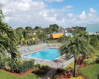 Budget Inn - Pompano Beach - Pool
