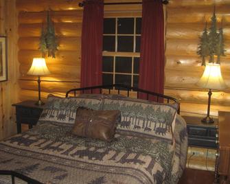 Welcome to the Log Lodge - Dubois - Bedroom