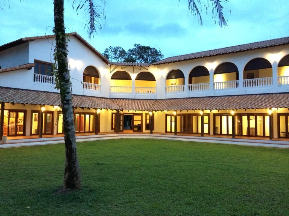 Casa Titik - Balok - Building