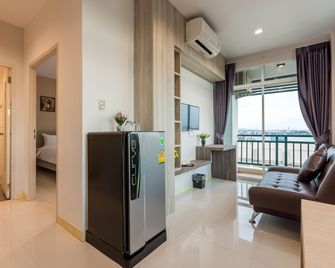 Evergreen Suite Hotel - Surat Thani