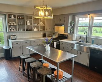 Madeline Farms in Luray - Luray - Kitchen
