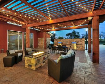 Residence Inn by Marriott Houston Tomball - Tomball - Patio