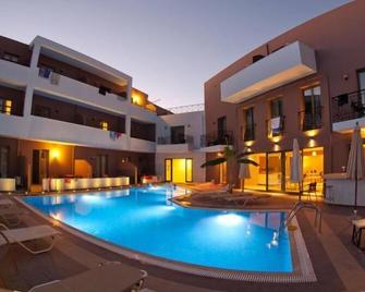 Hotel Stella Katrin - Adelianos Kampos - Pool