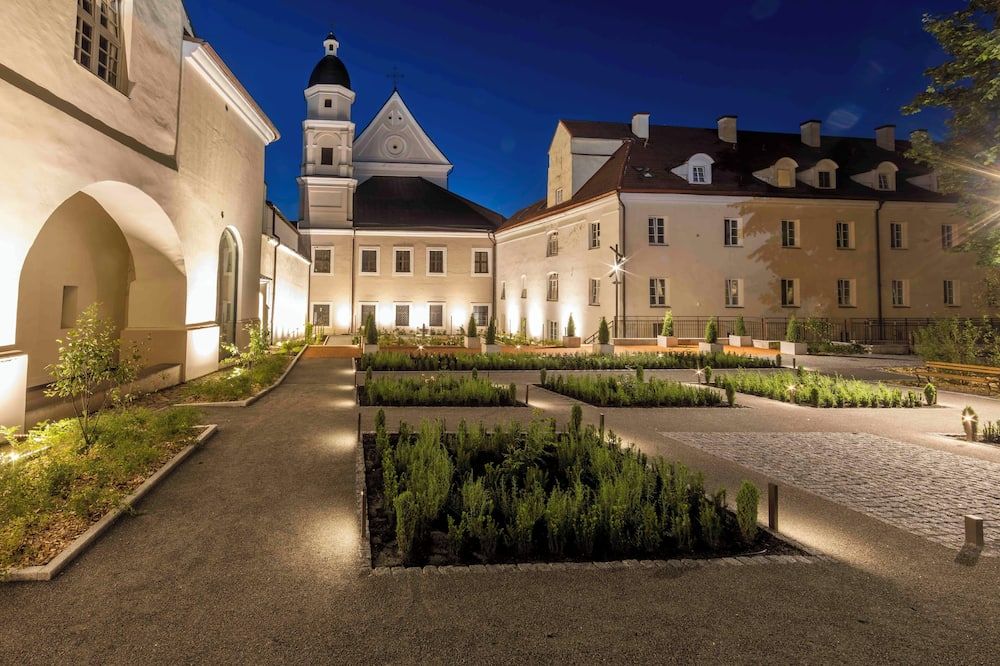 دوموس ماريس - فيلنيوس - مبنى