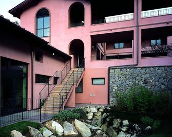 Meridiana Country Hotel - Calenzano - Edificio