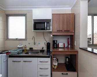 Air-conditioned 2-bedroom apartment close to everything, pet and child friendly - São Paulo - Cocina