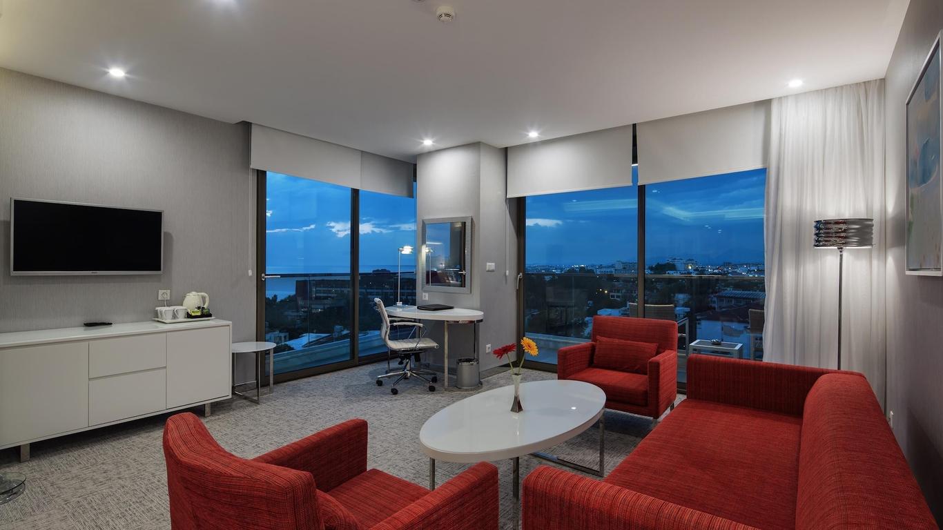 The Sense De Luxe Hotel