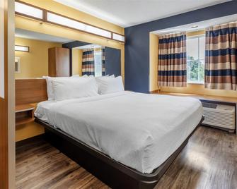 SureStay Plus Hotel by Best Western Keyser - Keyser - Habitación