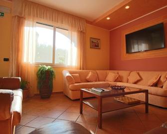 Hotel Residence Mirafiori - Loano - Sala de estar