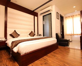 Hotel Seven Junction - Ambāla - Bedroom