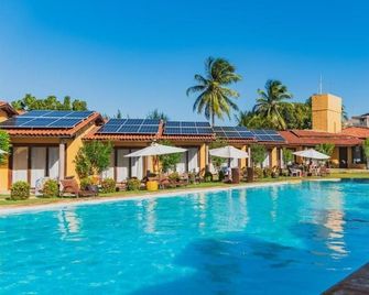 Hotel Velejar Cumbuco - Cumbuco - Pool