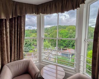 The Hand Hotel - Llangollen - Balcón