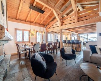 Magnificent luxury chalet for families or groups. Well being guaranteed - Champagny-en-Vanoise - Salon