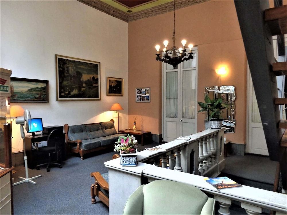 هوتل كازابلانكا - مونتفيديو (اوروغواي) - غرفة معيشة