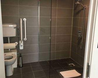 Hotel Xanadu - London - Bathroom