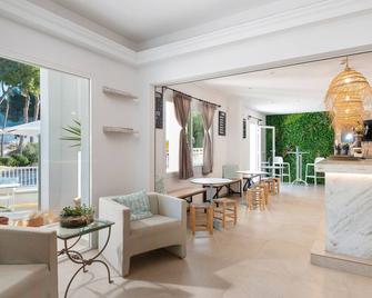 Villa Real Club Apartments - Andratx - Lobby