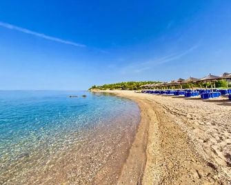 Village Mare - Polygyros - Strand