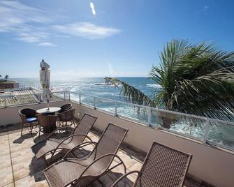 ريدي أندرادجي إكسبرس - سلفادور - شرفة