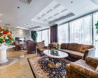 Monte Carlo Inn Airport Suites - Mississauga - Habitación