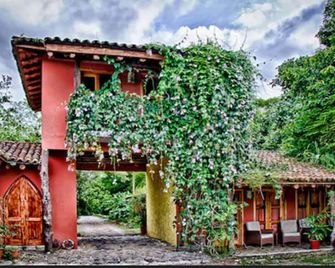 Hacienda La Isla - Horquetas - Vista del exterior