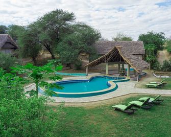 Roika Tarangire Tented Lodge - Kwa Kuchinia - Piscina