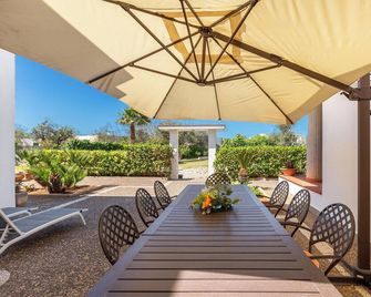 Villa di Carmen by BarbarHouse - Castrignano del Capo - Innenhof