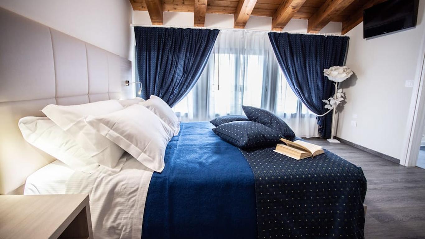 Home Hotel